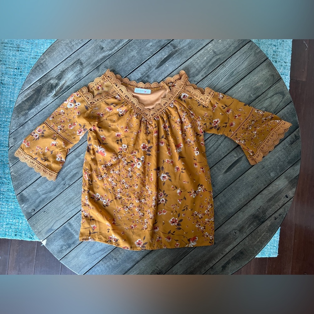 Girls 10/12 boho flowy cold shoulder shirt top lace detail floral mustard